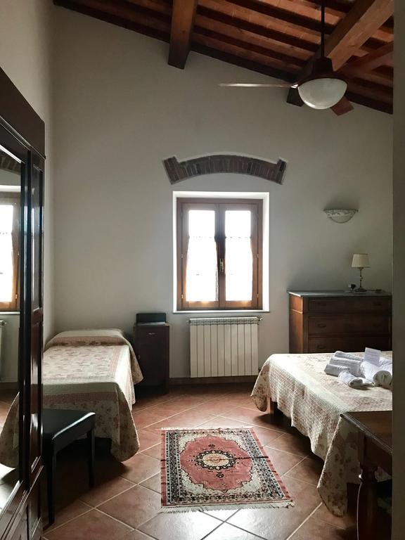 Agriturismo Villani Poderi Nesti & Cupoli لاسترا أَ سينيا المظهر الخارجي الصورة